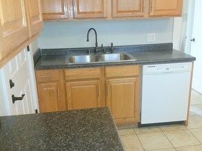 1203 Chandler St, Unit 1203 2b in Madison, WI - Building Photo - Building Photo