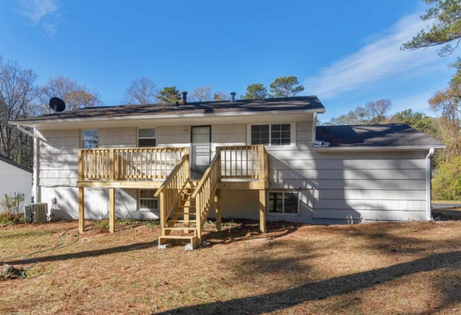 5954 Baywood Ln in Riverdale, GA - Foto de edificio - Building Photo