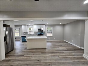 999 Braselton Hwy in Lawrenceville, GA - Building Photo - Building Photo