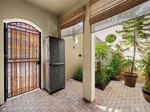 14762 SW 12th St in Pembroke Pines, FL - Building Photo - Building Photo