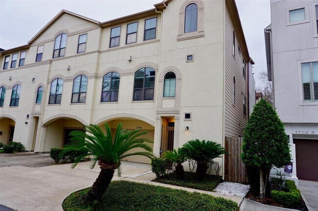 1704 Utah St in Houston, TX - Building Photo - Building Photo