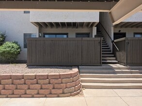 2938 N 61st Pl Unit 135, Unit 135 in Scottsdale, AZ - Foto de edificio - Building Photo