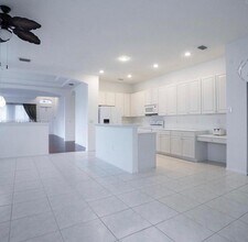 998 NW 167th Terrace in Pembroke Pines, FL - Building Photo - Building Photo