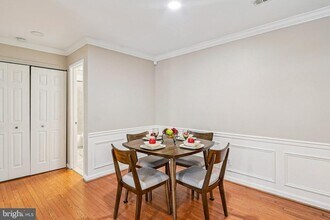 18202 Chalet Dr in Germantown, MD - Building Photo - Building Photo