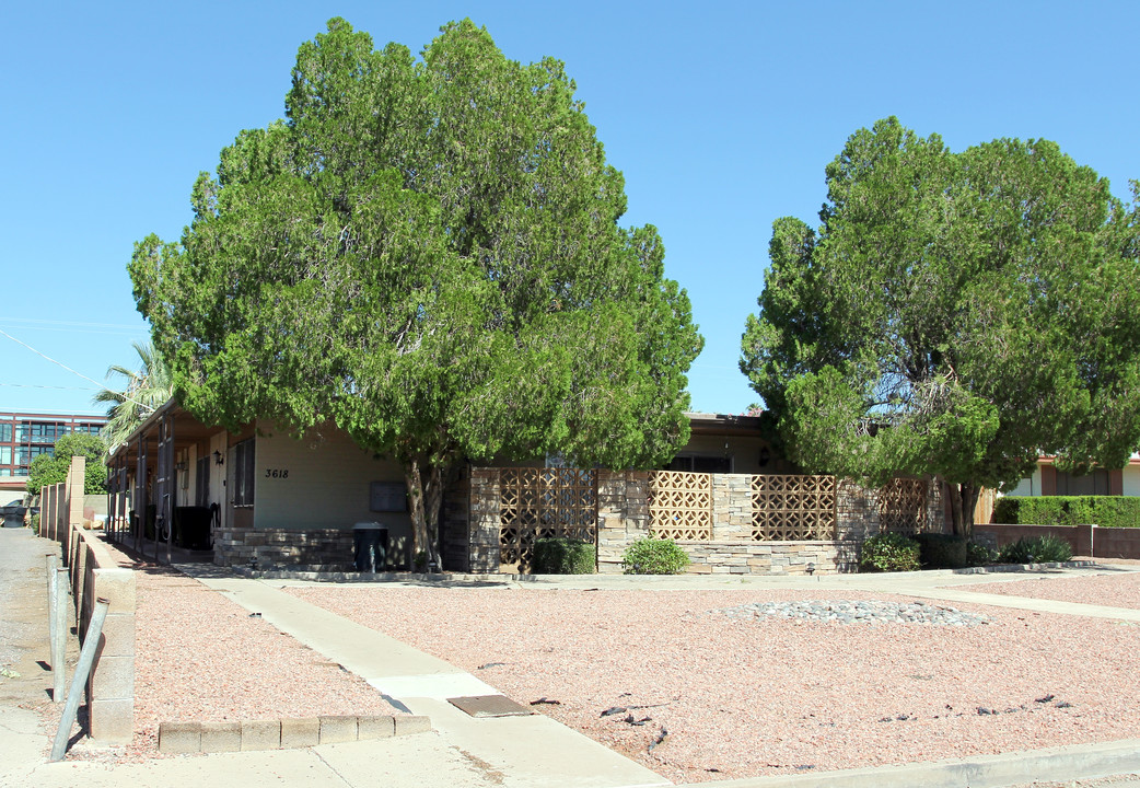 3618 E Montecito Ave in Phoenix, AZ - Building Photo