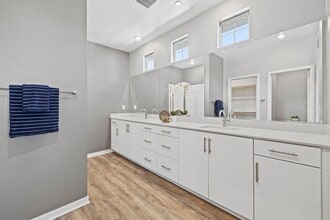 15964 Sparrow Ct in Fontana, CA - Building Photo - Building Photo