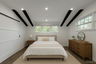 2212 Linda Flora Dr in Los Angeles, CA - Building Photo - Building Photo