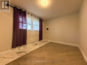 66 May Ave in East Gwillimbury, ON - Building Photo - Building Photo