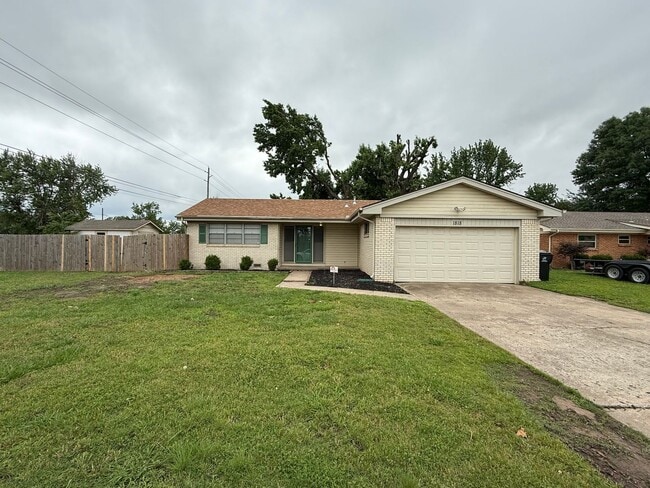 property at 1818 S Ash Pl