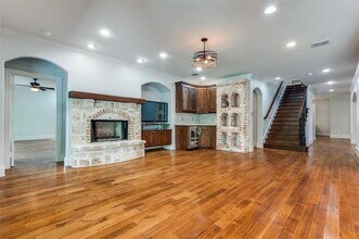 10140 Cromwell Dr in Dallas, TX - Building Photo - Building Photo
