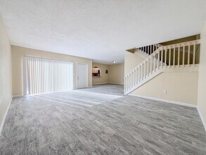 1873 N Congress Ave in West Palm Beach, FL - Building Photo - Building Photo