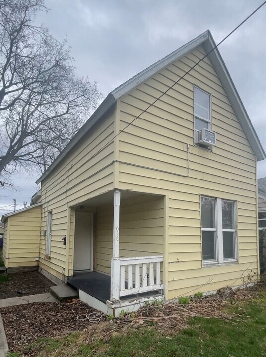 612 Pleasant St in Walla Walla, WA - Foto de edificio