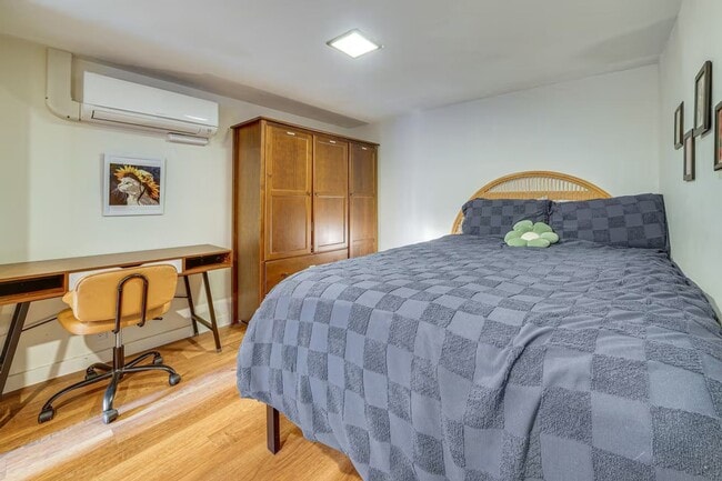 property at 1421 S 134th St