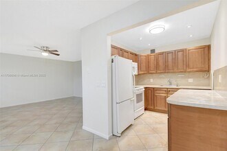 13475 SW 9th St in Pembroke Pines, FL - Building Photo - Building Photo