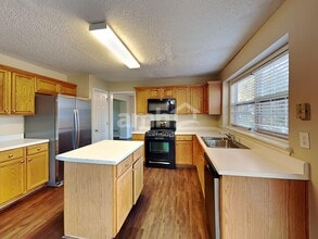 2237 Tallapoosa Dr in Duluth, GA - Building Photo - Building Photo