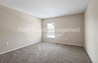 4538 W Kiest Blvd in Dallas, TX - Building Photo - Building Photo