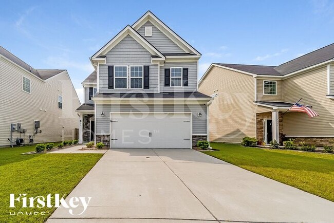 786 Redbud Ln