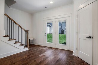 209 S High St in McMinnville, TN - Building Photo - Building Photo