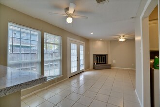 10811 Sugar Hill Dr in Houston, TX - Building Photo - Building Photo