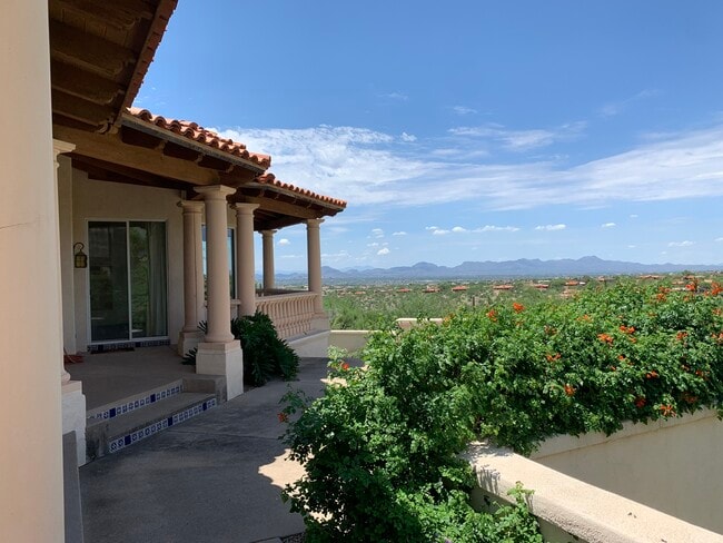 property at 4667 N Rocky Crest Plz