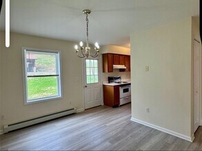 34 Miller Hill Rd, Unit C in Hopewell Junction, NY - Building Photo - Building Photo