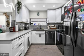 2534 Emerald St in Philadelphia, PA - Building Photo - Building Photo