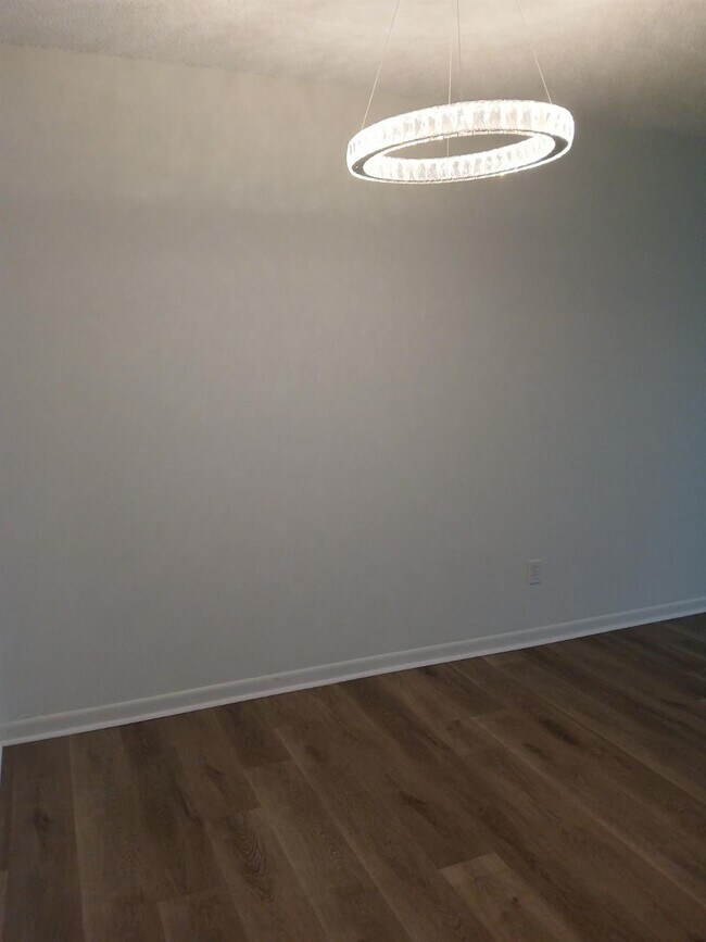 6300 NW 62nd St in Tamarac, FL - Foto de edificio - Building Photo