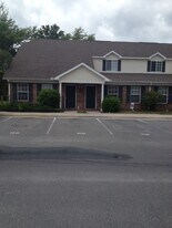 11 Guinevere Ln in Crawfordville, FL - Building Photo