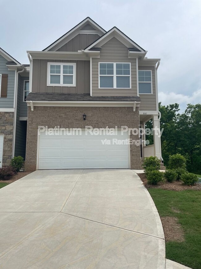 property at 551 Stoneybrook Dr