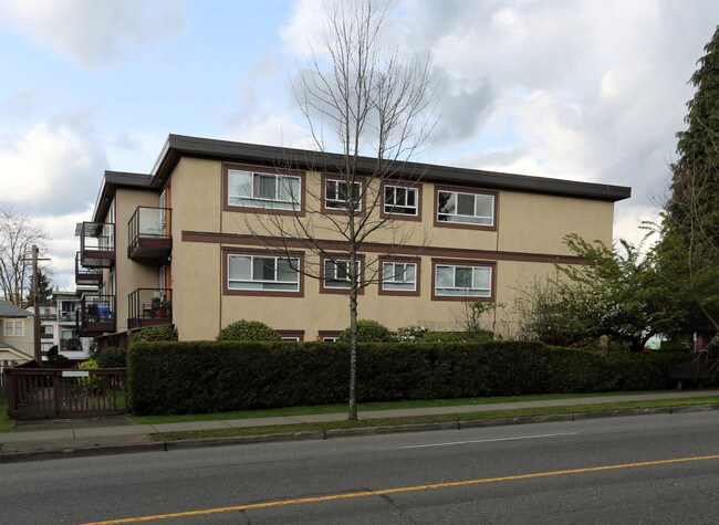 Villa Roma Apartments in Vancouver, BC - Building Photo - Building Photo