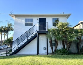 15730 Larch Ave, Unit B in Lawndale, CA - Building Photo - Building Photo