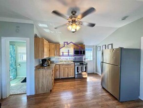 7 Perkins Ave in Hampton, NH - Building Photo - Building Photo