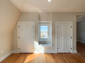 19 Maida Ter, Unit 301 in Boston, MA - Building Photo - Building Photo