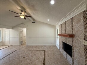 8906 Pineridge Dr in Austin, TX - Building Photo - Building Photo