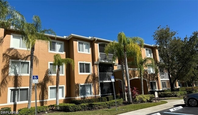 1875 Florida Club Dr