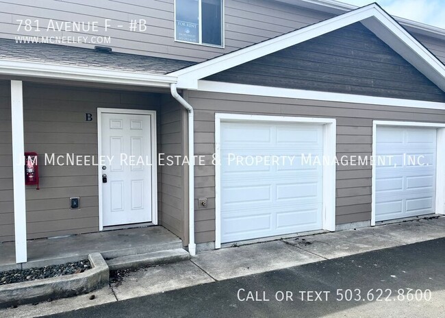 781 Avenue F in Seaside, OR - Foto de edificio - Building Photo