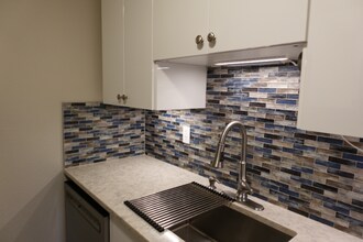 1840 Central Pl S in Kent, WA - Building Photo - Building Photo