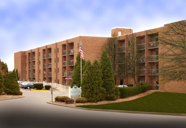 Francis A. Farmer Apartments in Beaver, PA - Foto de edificio - Building Photo