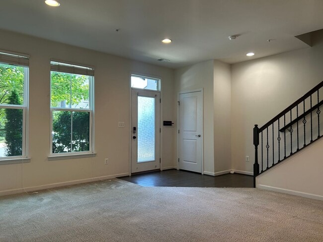 43307 John Michael Ter in Ashburn, VA - Building Photo - Building Photo