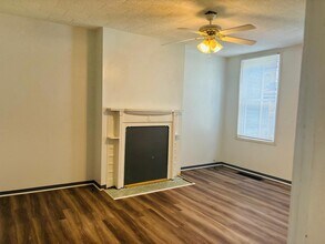 5551 Columbo St in Pittsburgh, PA - Building Photo - Building Photo