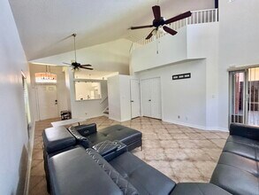 8064 Via Hacienda in Riviera Beach, FL - Building Photo - Building Photo
