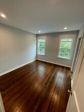 33 Raymond Ave, Unit 3 in Somerville, MA - Building Photo - Building Photo