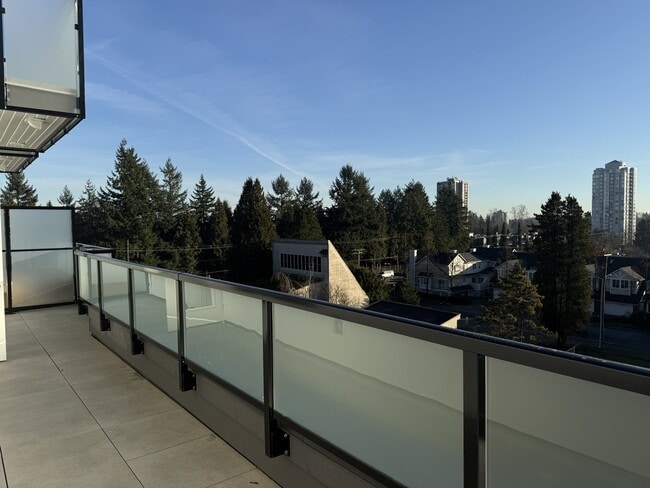 14778-14106 106 Ave in Surrey, BC - Building Photo - Building Photo