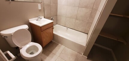 2924 Central Dr in Gary, IN - Building Photo - Building Photo