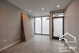 5418 W Belmont Ave in Chicago, IL - Building Photo - Building Photo