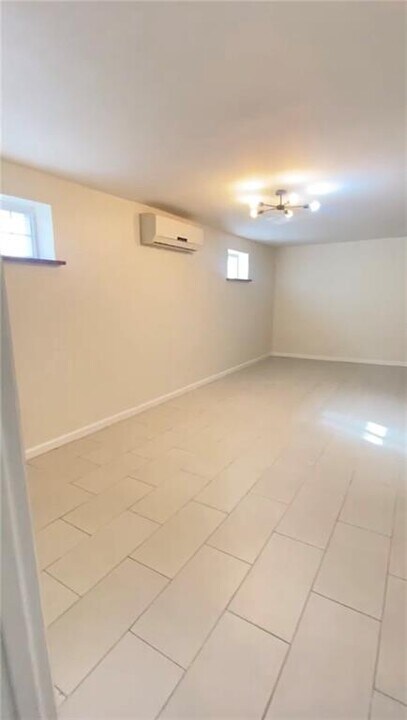 569 Putnam Ave in Brooklyn, NY - Building Photo