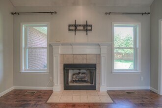 2006 Adonis Dr, Unit 2 Bedroom 0212 in Murfreesboro, TN - Building Photo - Building Photo