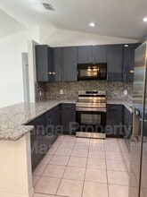 757 NW Bayard Ave in Port St. Lucie, FL - Building Photo - Building Photo