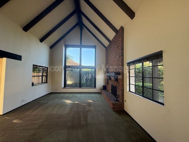 408 Galvin Cir in Ventura, CA - Building Photo - Building Photo