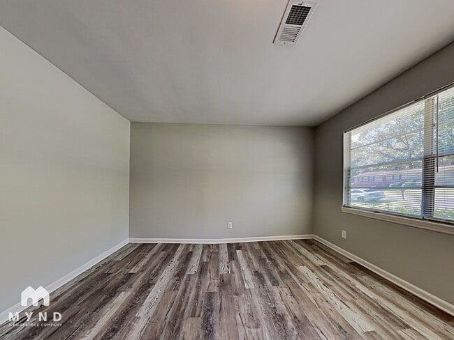 921 27th Ave N in Hueytown, AL - Building Photo - Building Photo